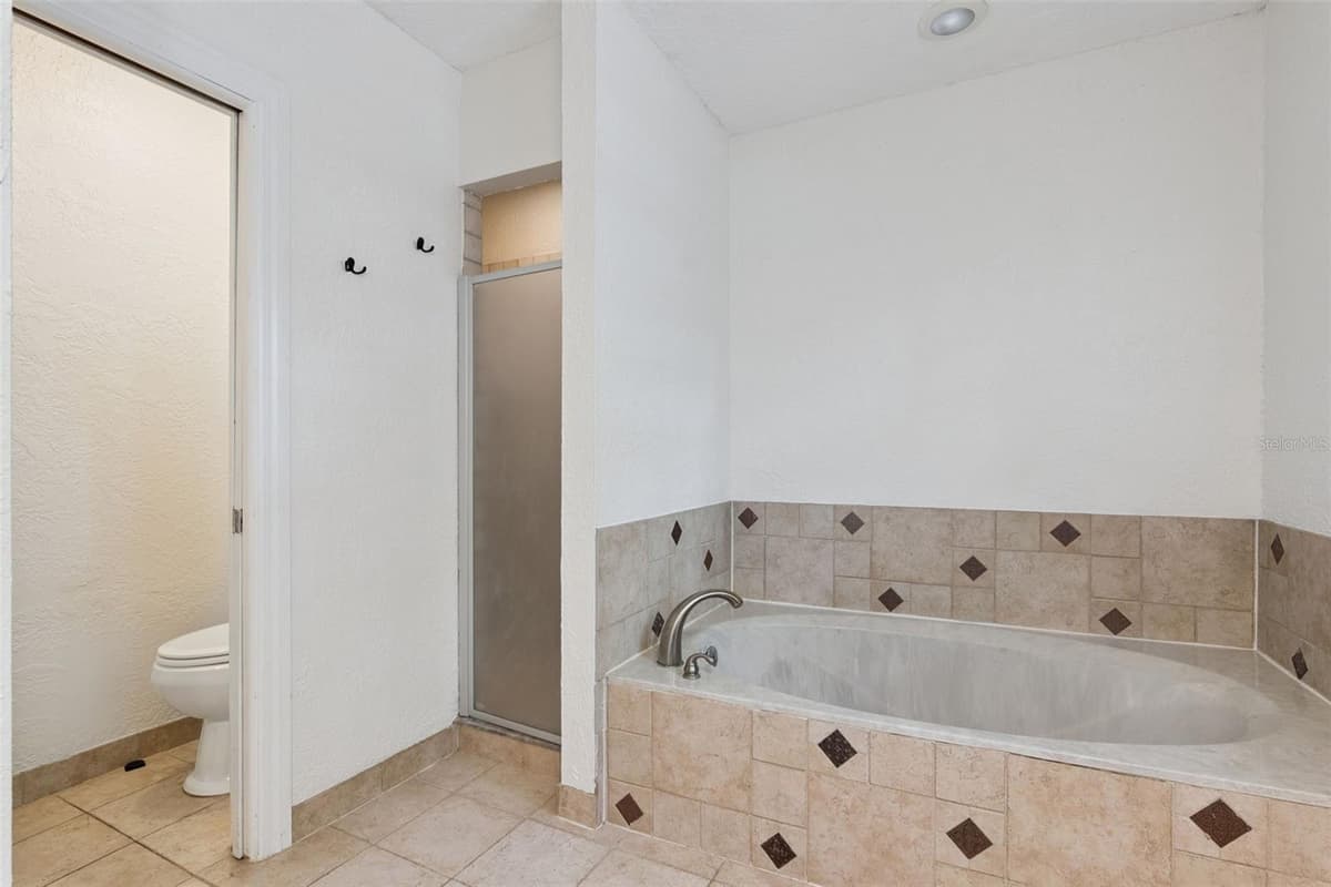 207 SUMMERLIN AVENUE — photo 22 of 36