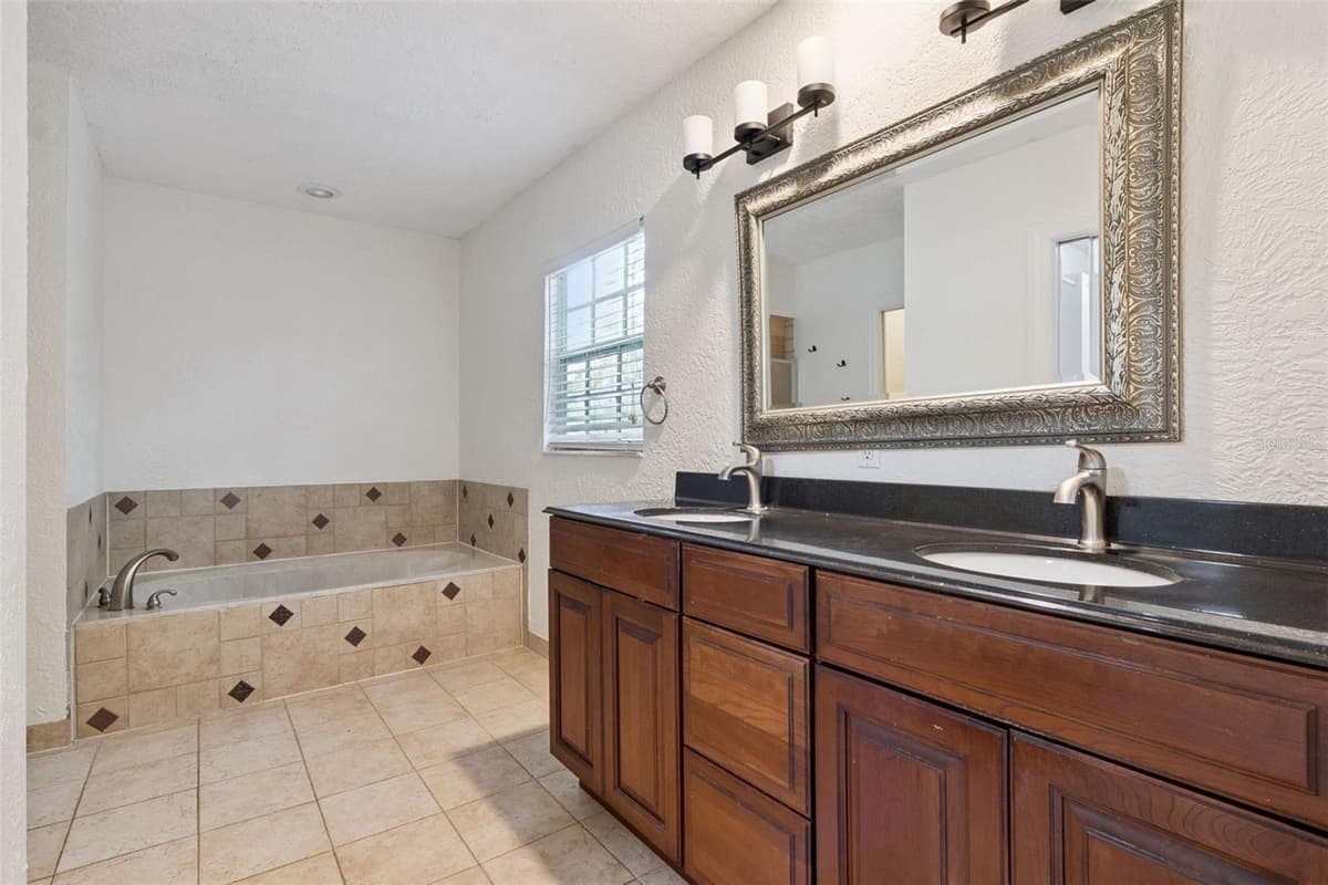 207 SUMMERLIN AVENUE — photo 21 of 36