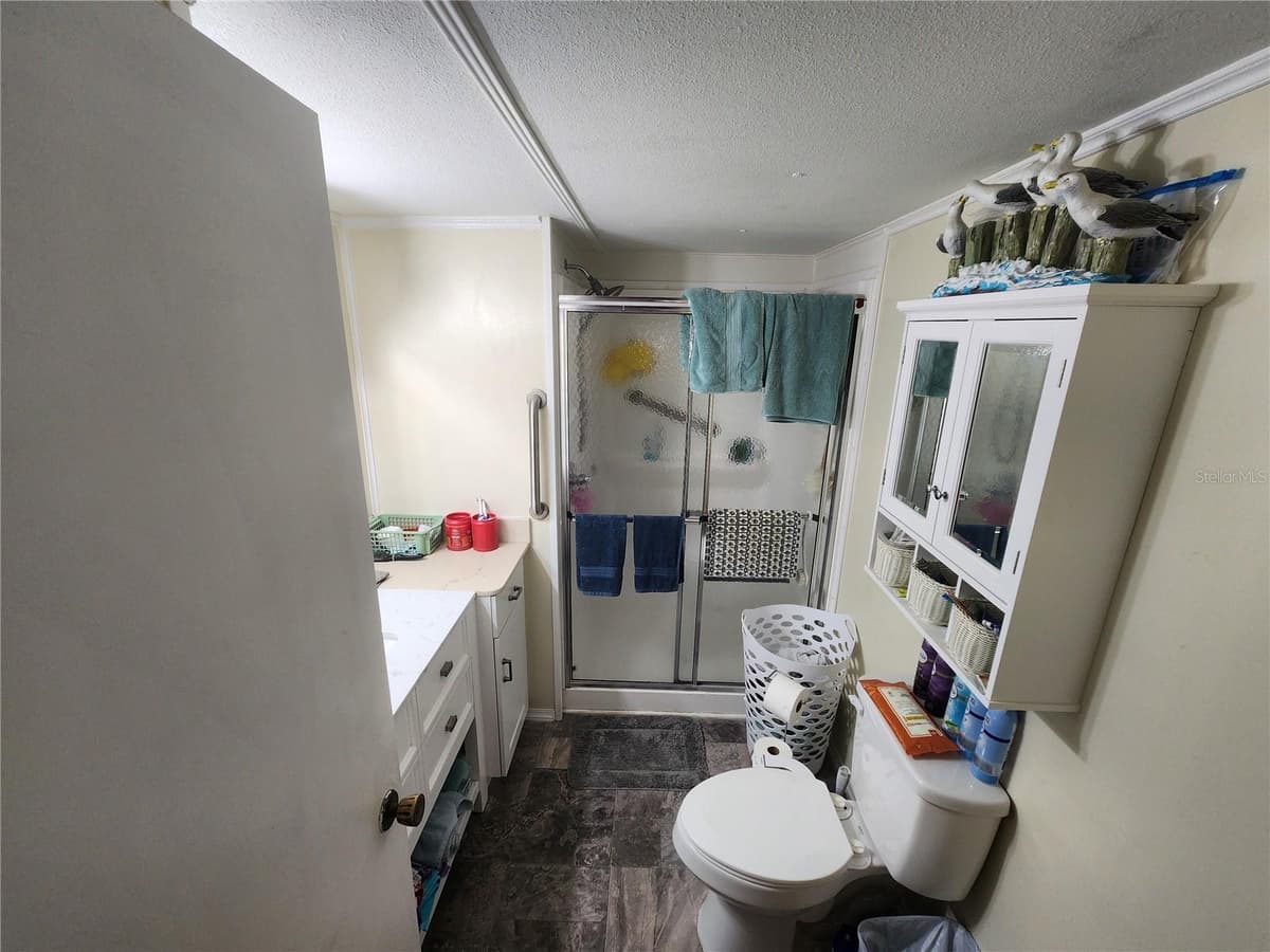 130 CAPRI DRIVE — photo 8 of 25