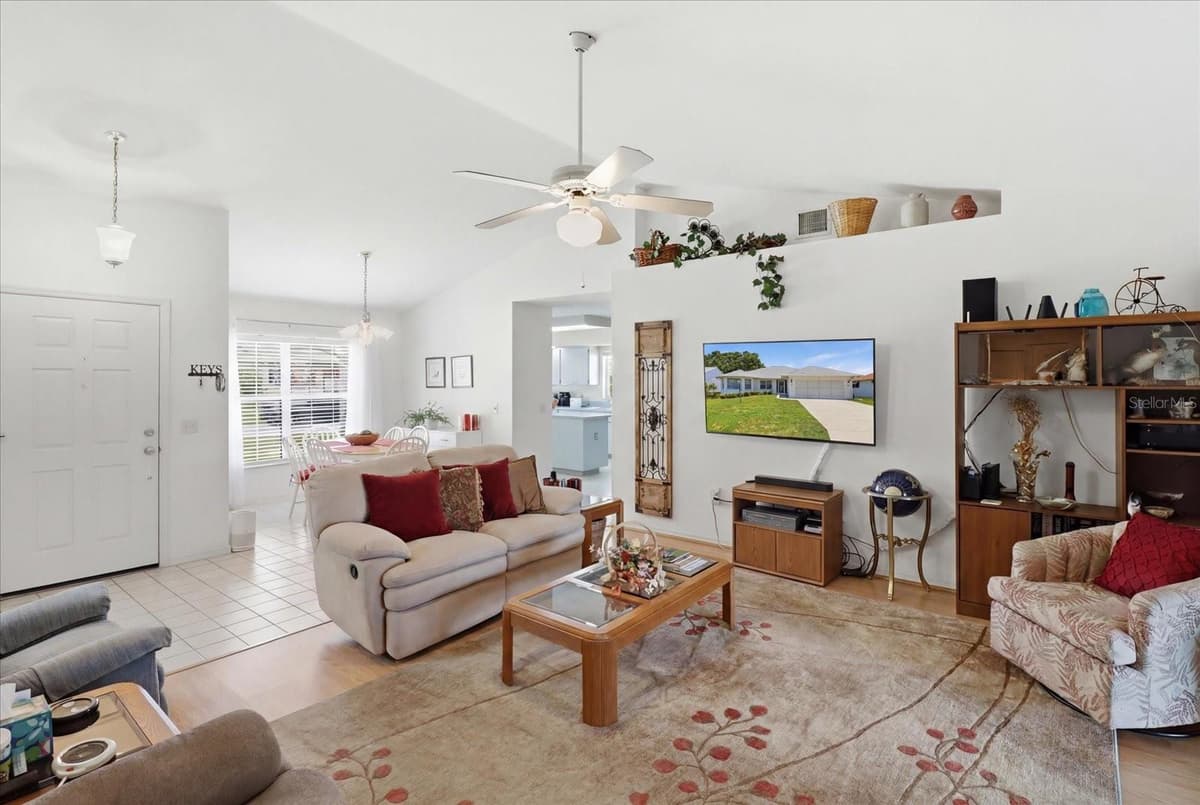 685 COLBERT COURT — photo 10 of 41