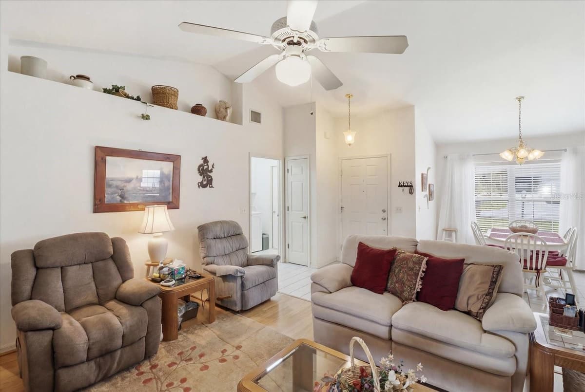 685 COLBERT COURT — photo 11 of 41