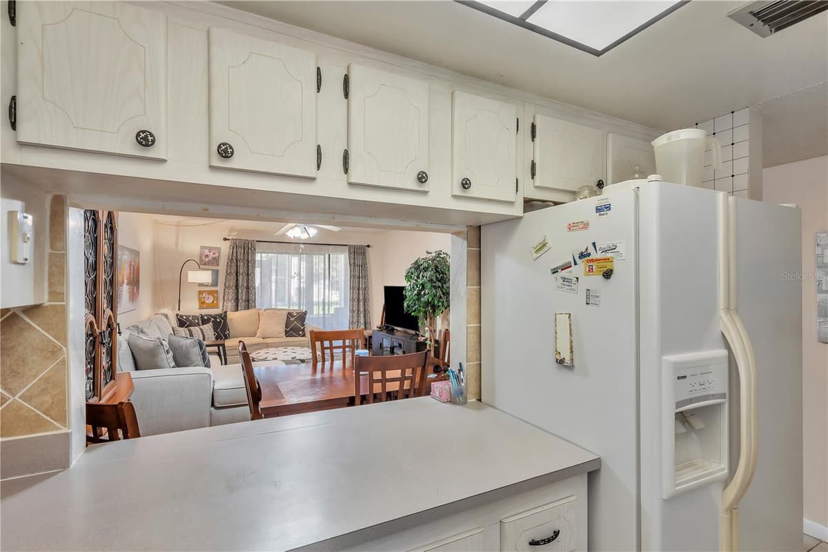2400 WINDING CREEK BOULEVARD — photo 7 of 28