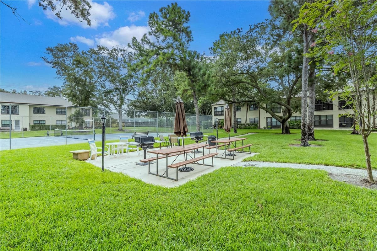2400 WINDING CREEK BOULEVARD — photo 26 of 28
