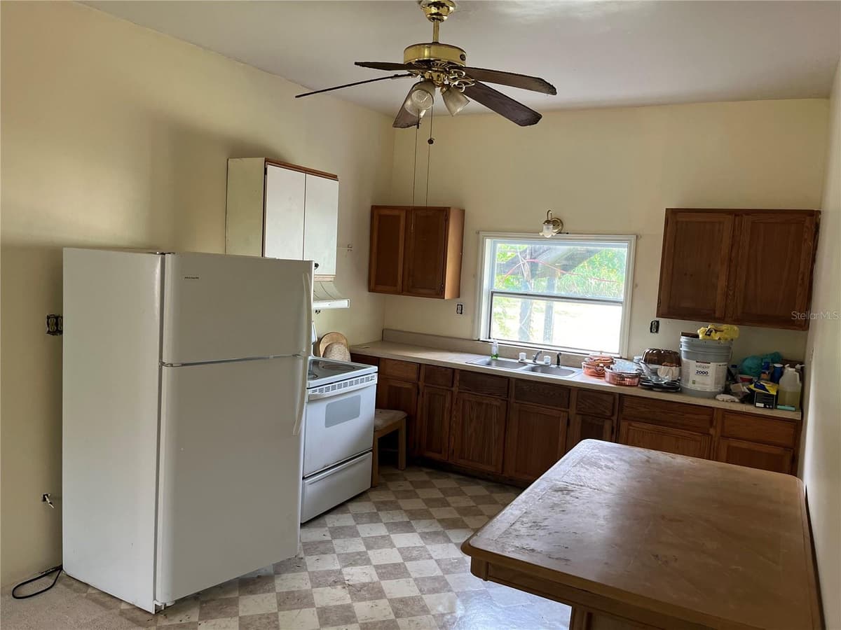 903 ANDERSON ROAD — photo 9 of 19