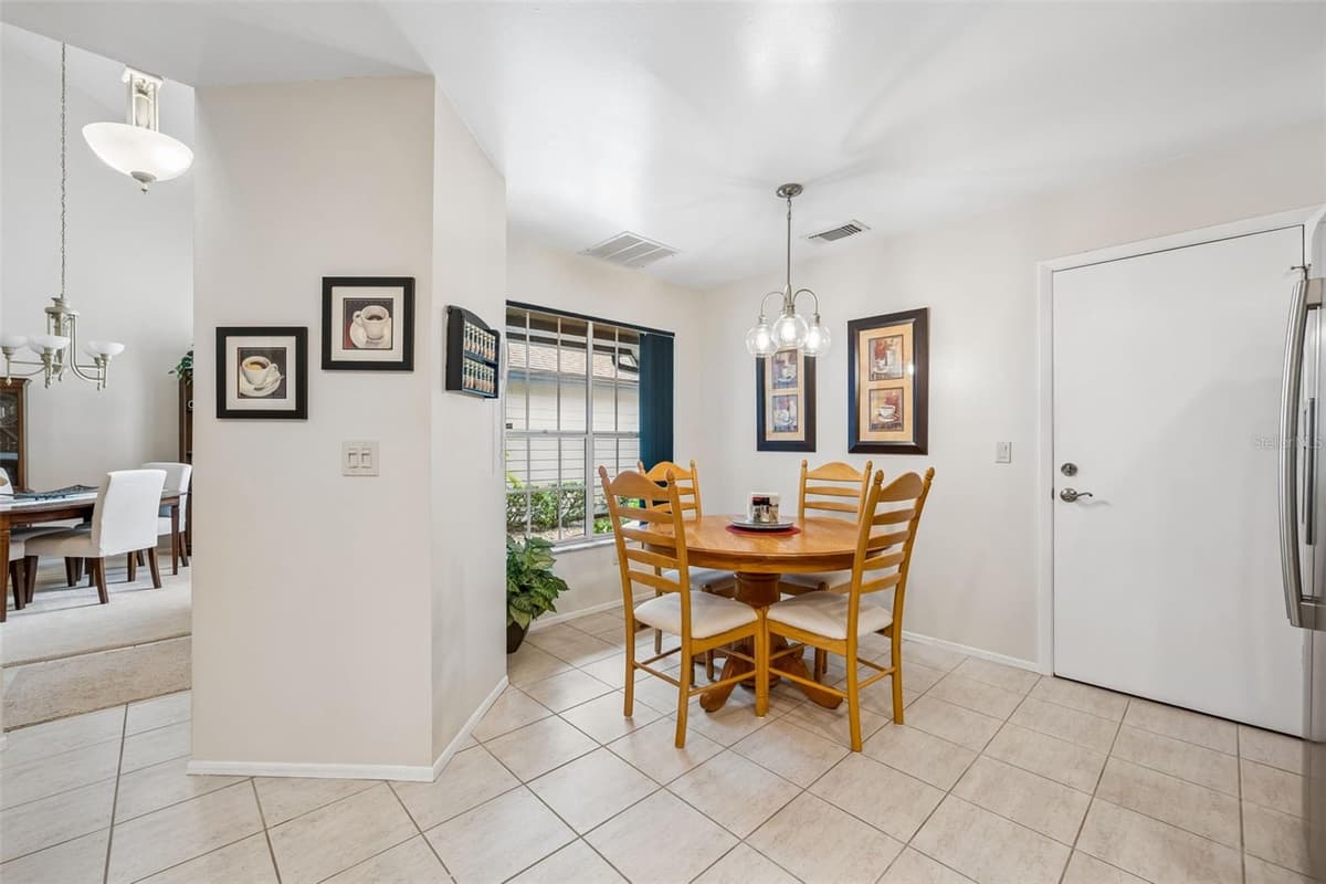 1123 BENT BIRCH COURT — photo 8 of 20