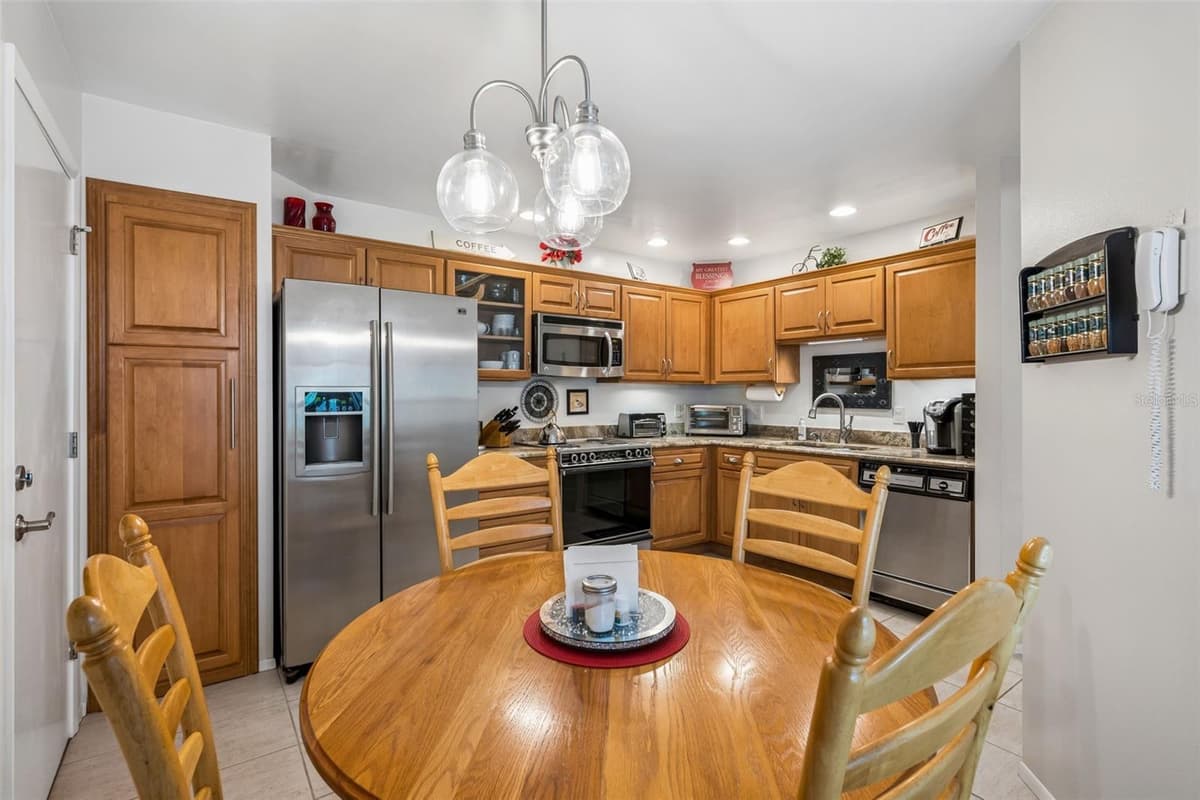 1123 BENT BIRCH COURT — photo 9 of 20