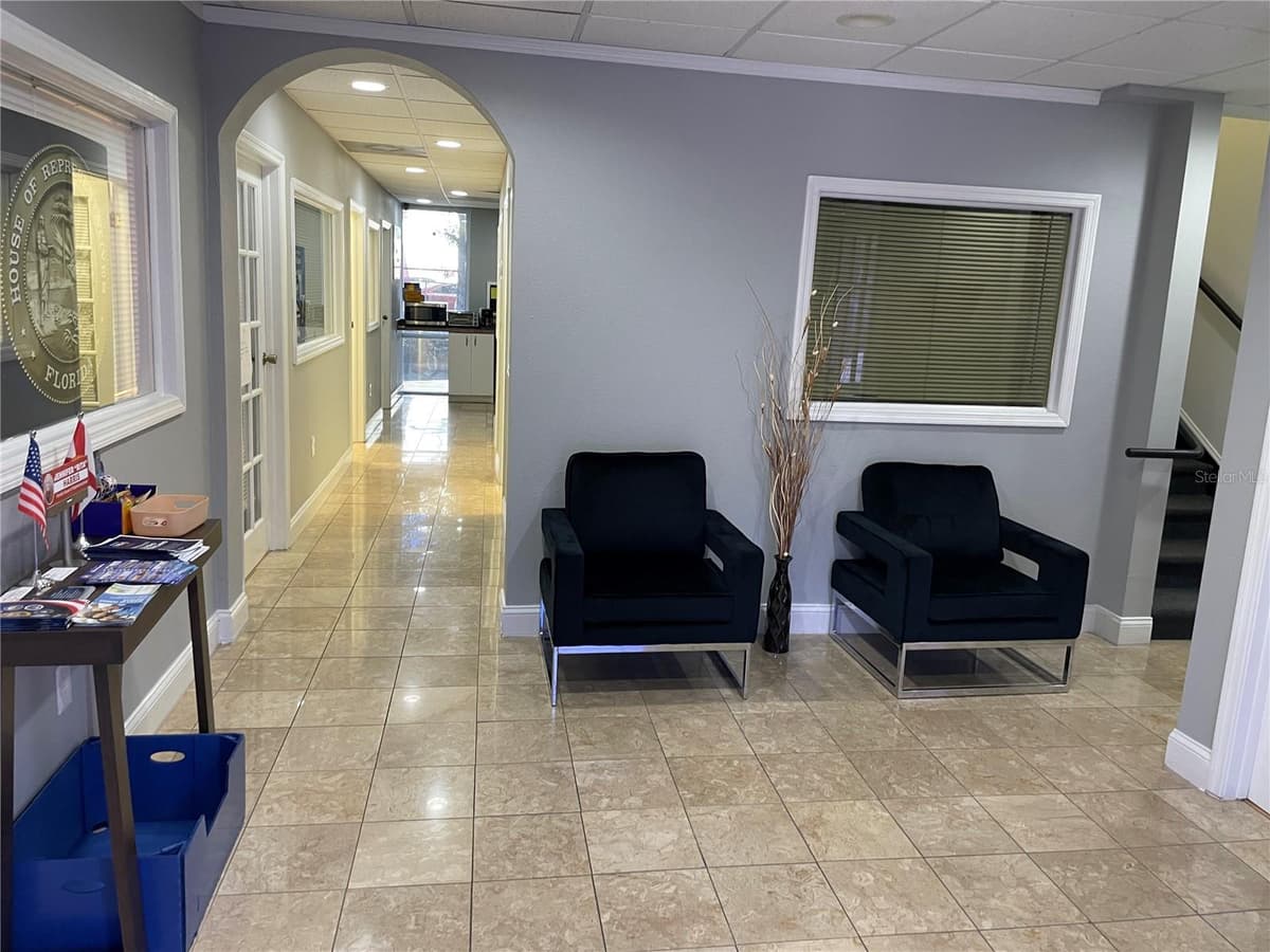 2151 CONSULATE DRIVE — photo 5 of 19