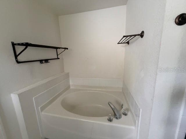 158 EAGLE POINT BOULEVARD — photo 11 of 22