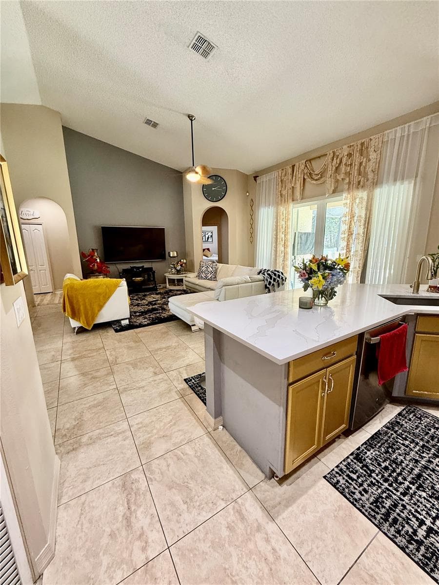 1748 FLORENCE VISTA BOULEVARD — photo 12 of 38