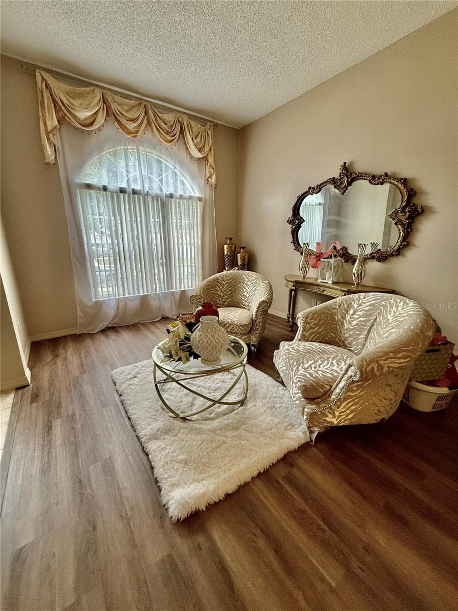 1748 FLORENCE VISTA BOULEVARD — photo 2 of 38