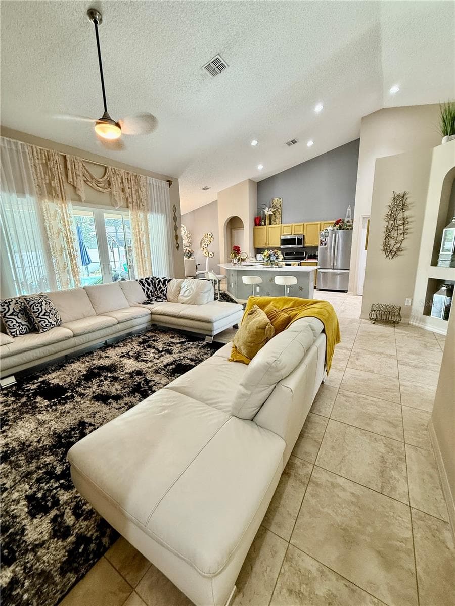 1748 FLORENCE VISTA BOULEVARD — photo 8 of 38