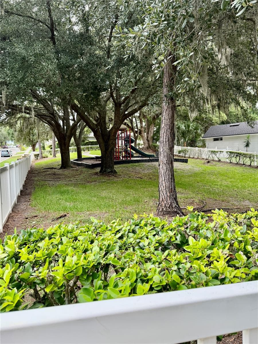 1748 FLORENCE VISTA BOULEVARD — photo 35 of 38