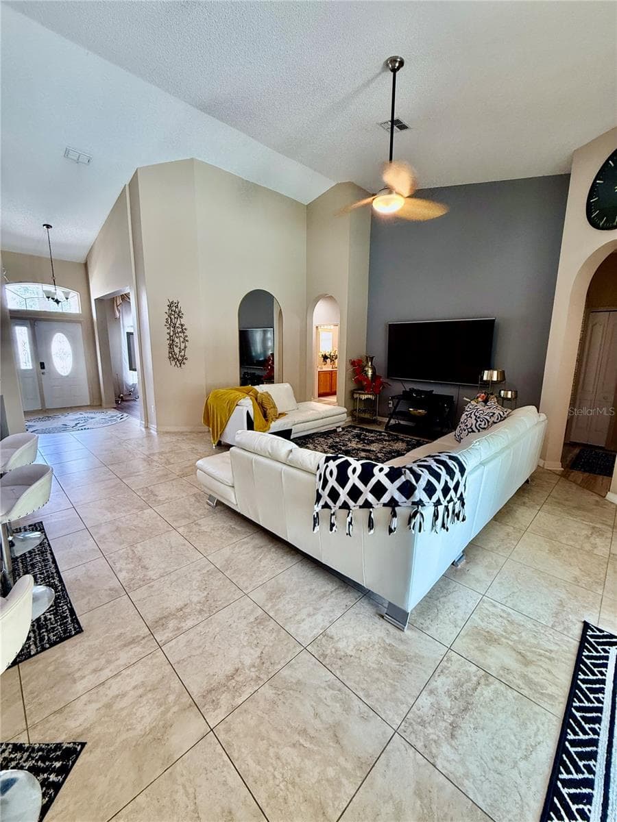 1748 FLORENCE VISTA BOULEVARD — photo 7 of 38