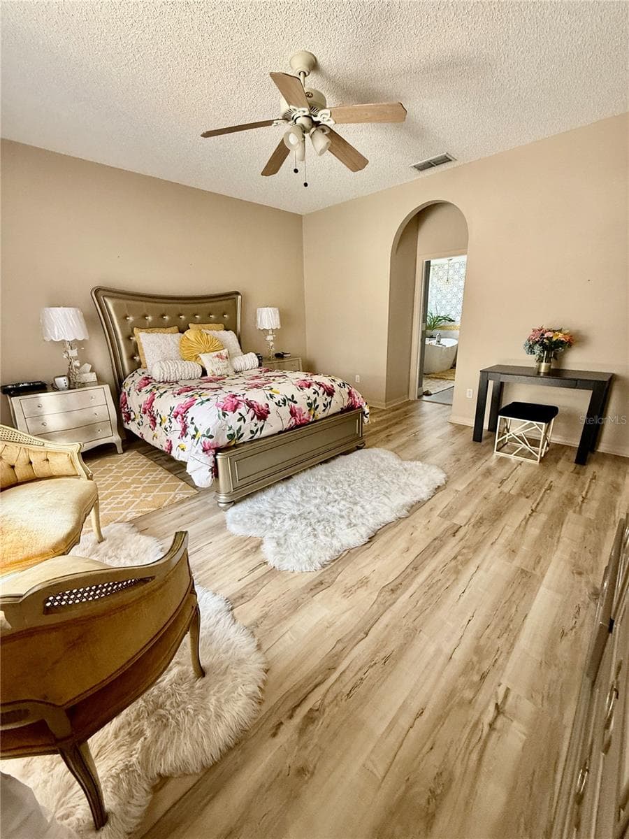 1748 FLORENCE VISTA BOULEVARD — photo 17 of 38