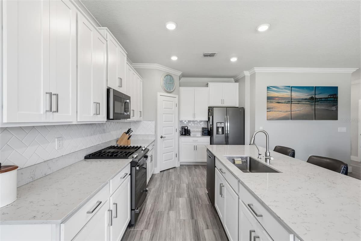2920 GRIDIRON ISLE — photo 16 of 48