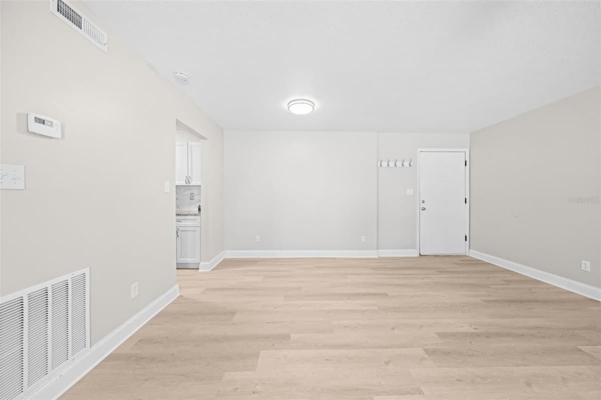 3545 SABLE PALM LANE — photo 5 of 20