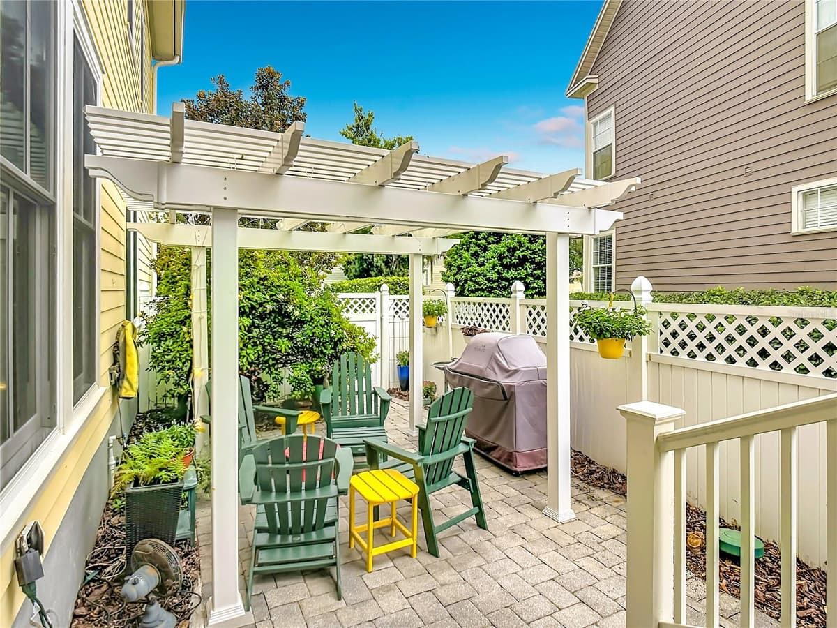 828 MORNING GLORY LANE — photo 36 of 61