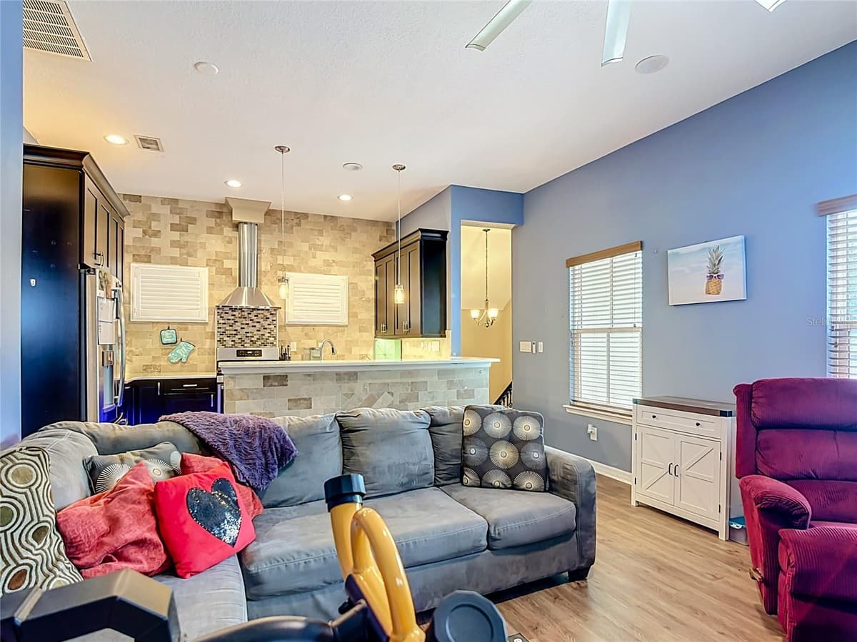 828 MORNING GLORY LANE — photo 43 of 61