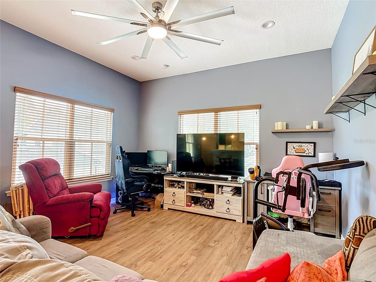 828 MORNING GLORY LANE — photo 44 of 61