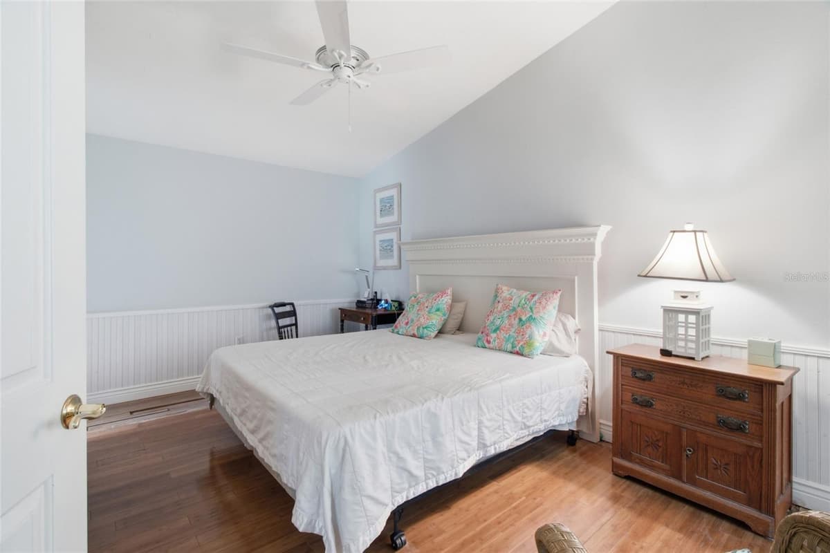308 CHARTLEY COURT — photo 25 of 44