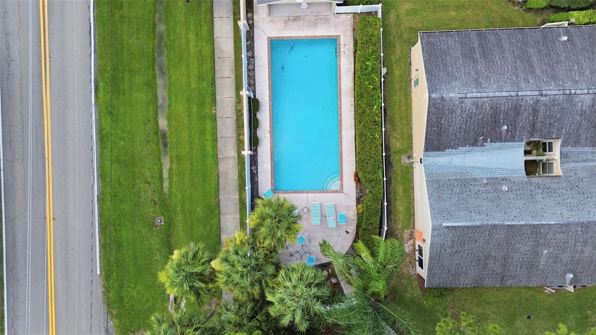308 CHARTLEY COURT — photo 42 of 44