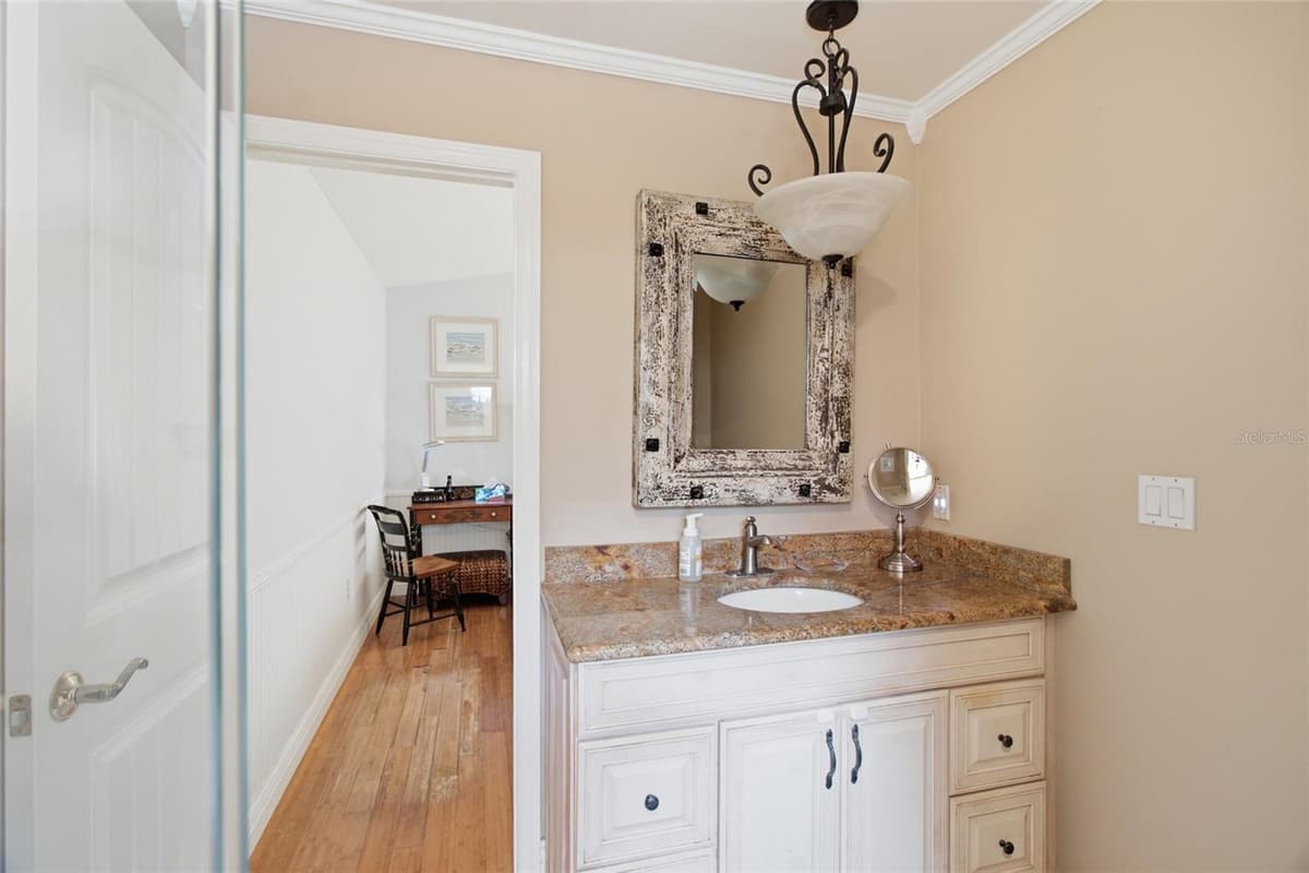 308 CHARTLEY COURT — photo 31 of 44