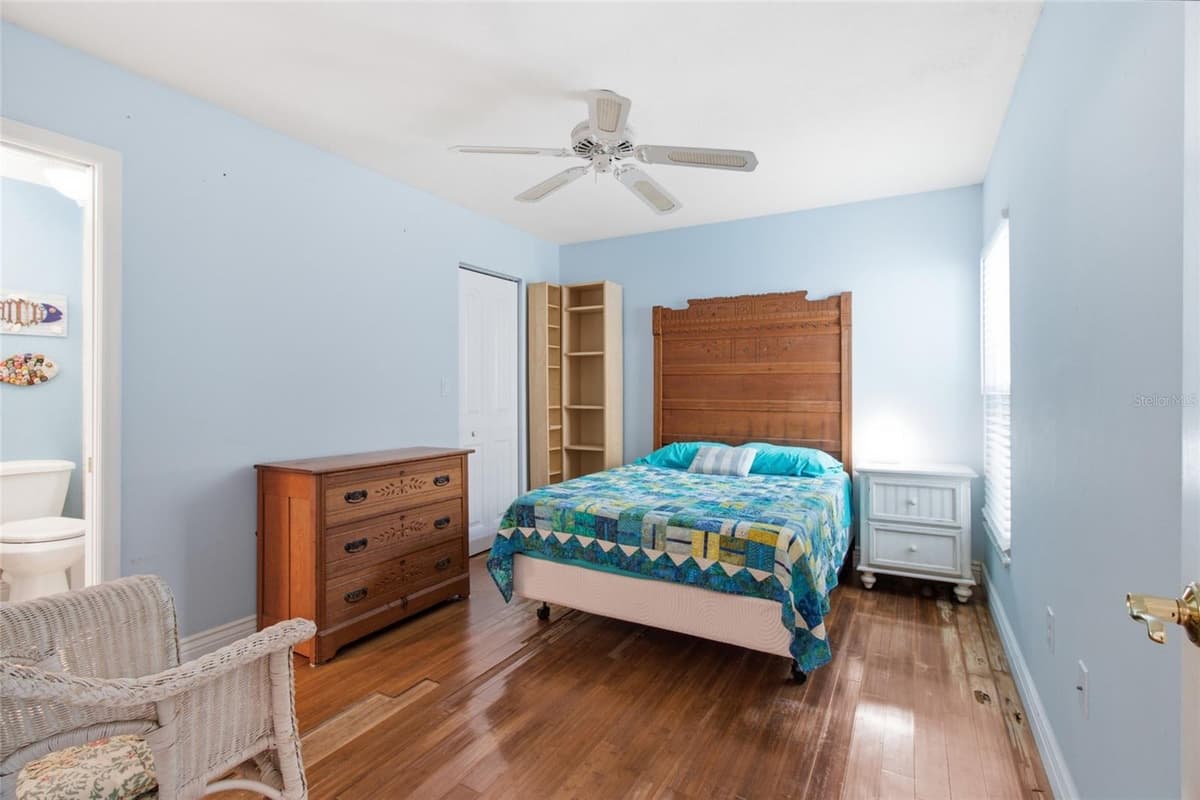 308 CHARTLEY COURT — photo 32 of 44