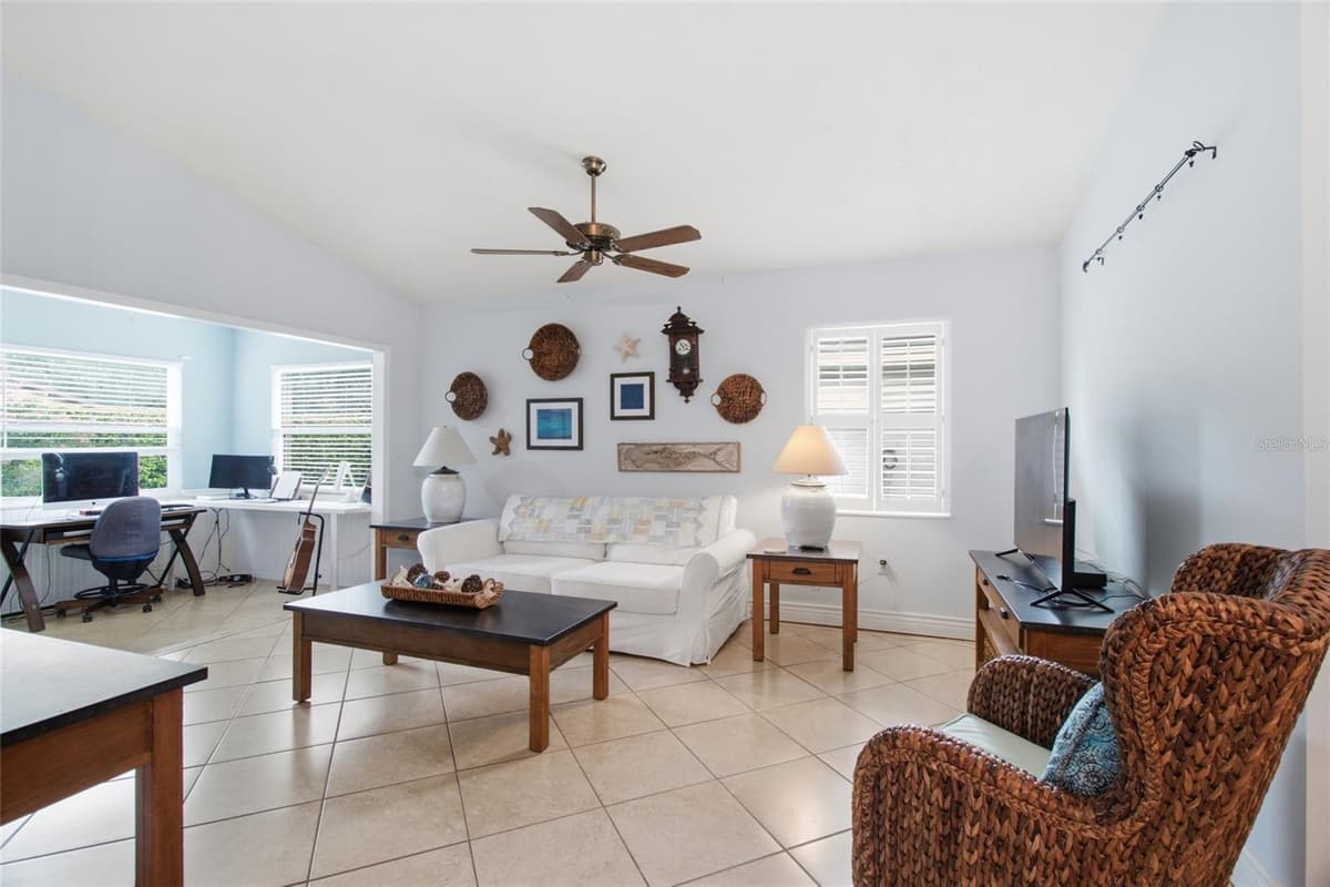 308 CHARTLEY COURT — photo 18 of 44