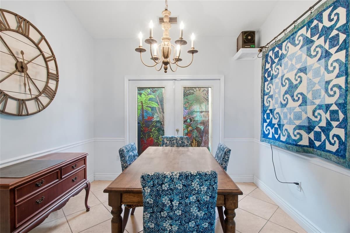 308 CHARTLEY COURT — photo 16 of 44