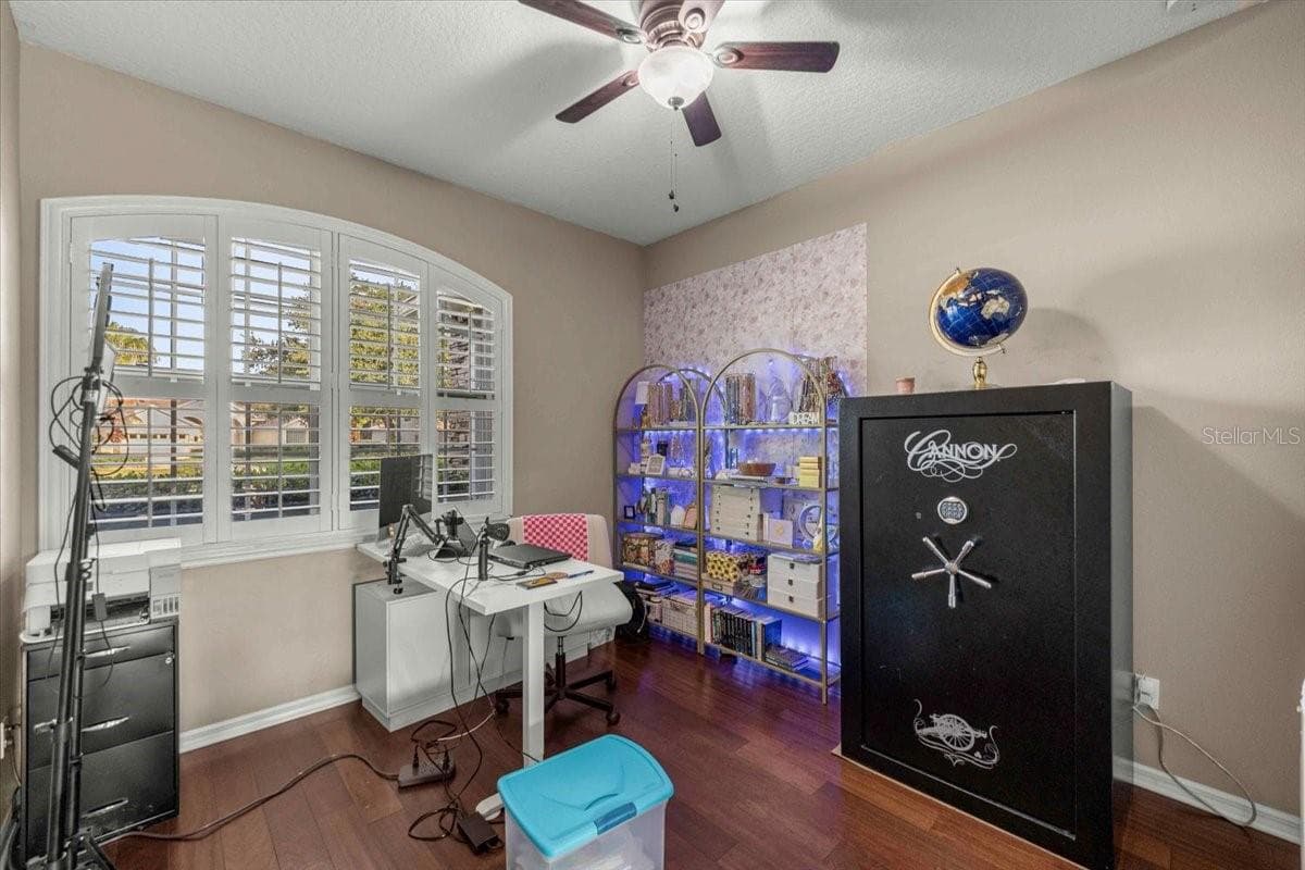 9095 LAUREL RIDGE DRIVE — photo 42 of 68