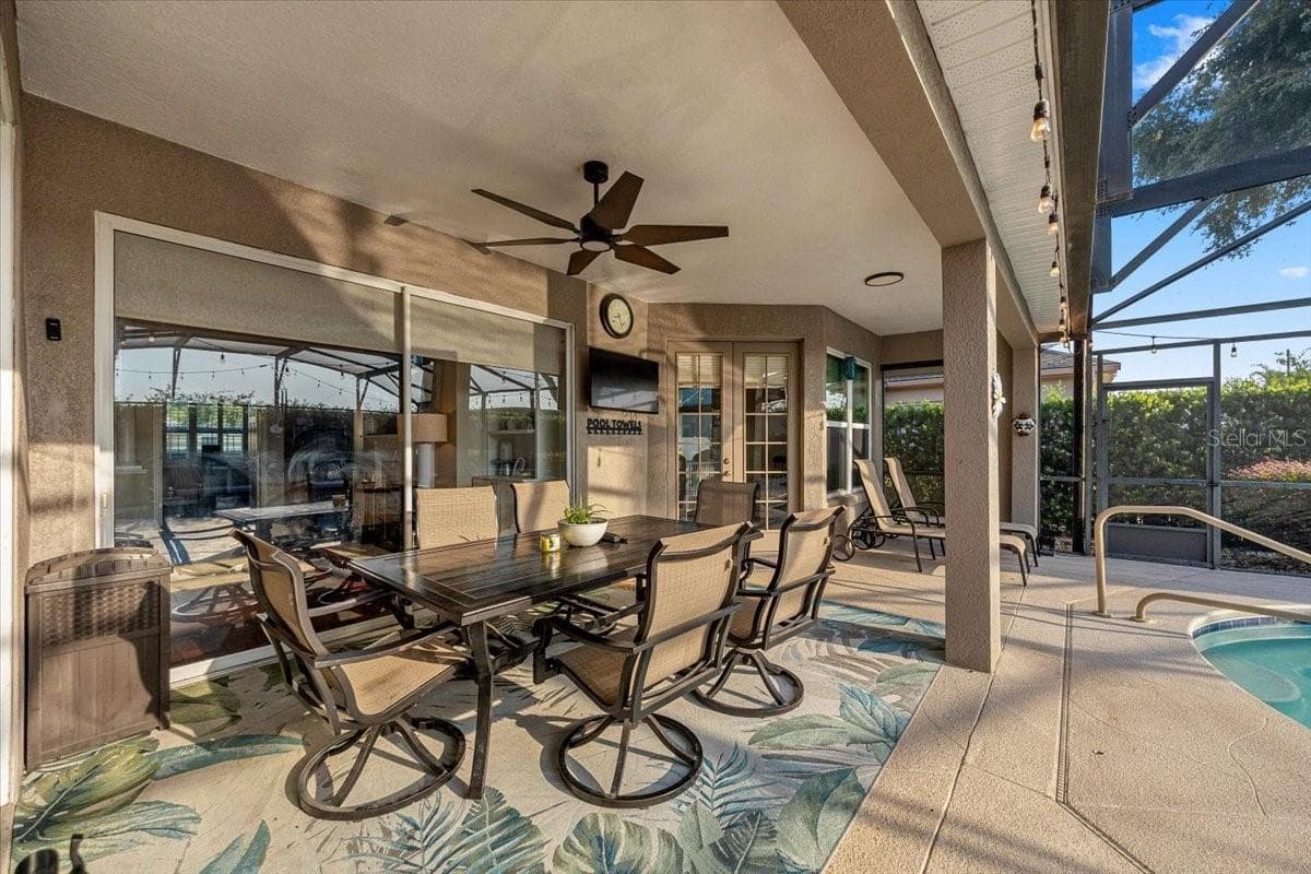9095 LAUREL RIDGE DRIVE — photo 8 of 68
