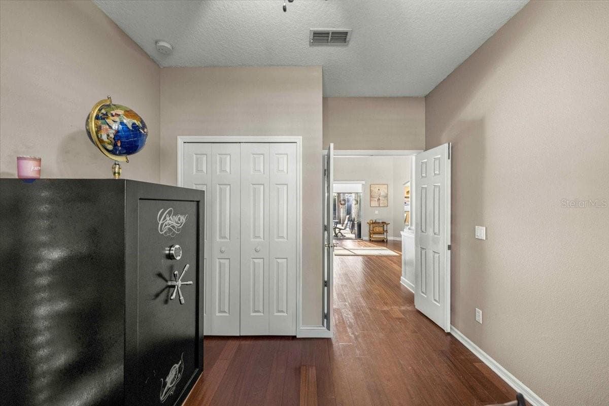 9095 LAUREL RIDGE DRIVE — photo 43 of 68