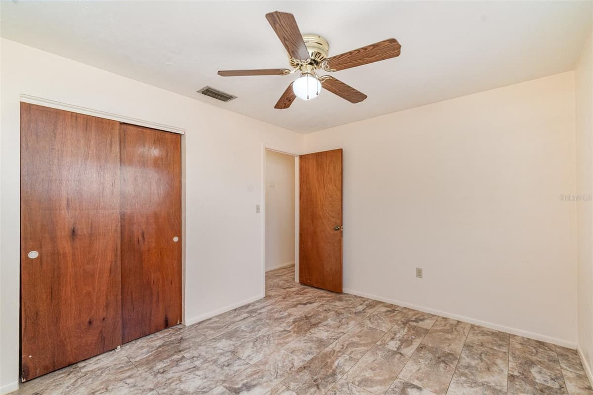 918 MAGNOLIA STREET — photo 12 of 16