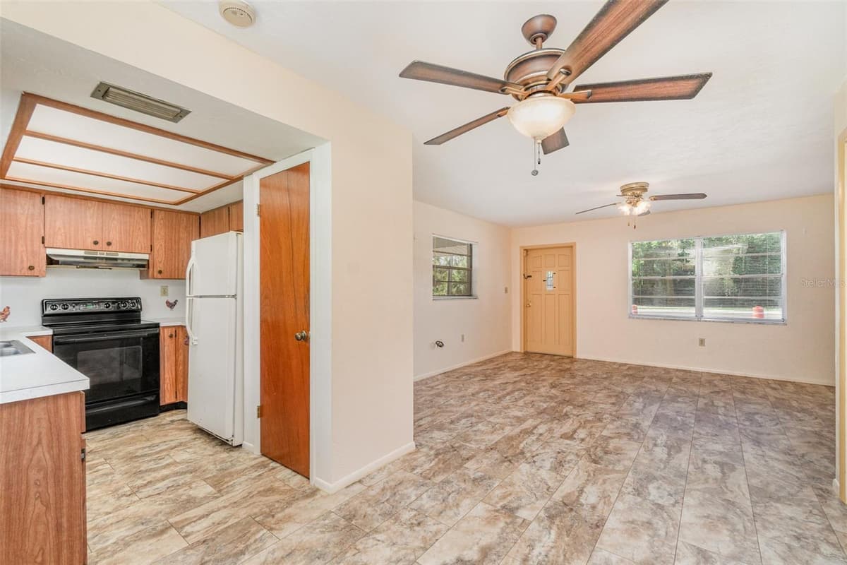 918 MAGNOLIA STREET — photo 7 of 16