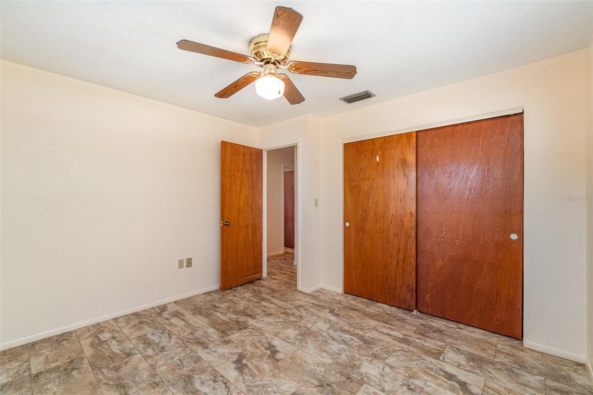 918 MAGNOLIA STREET — photo 14 of 16