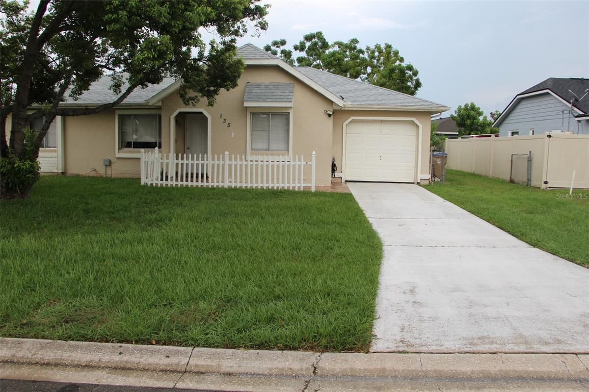 135 VERACRUZ AVENUE — photo 1 of 1
