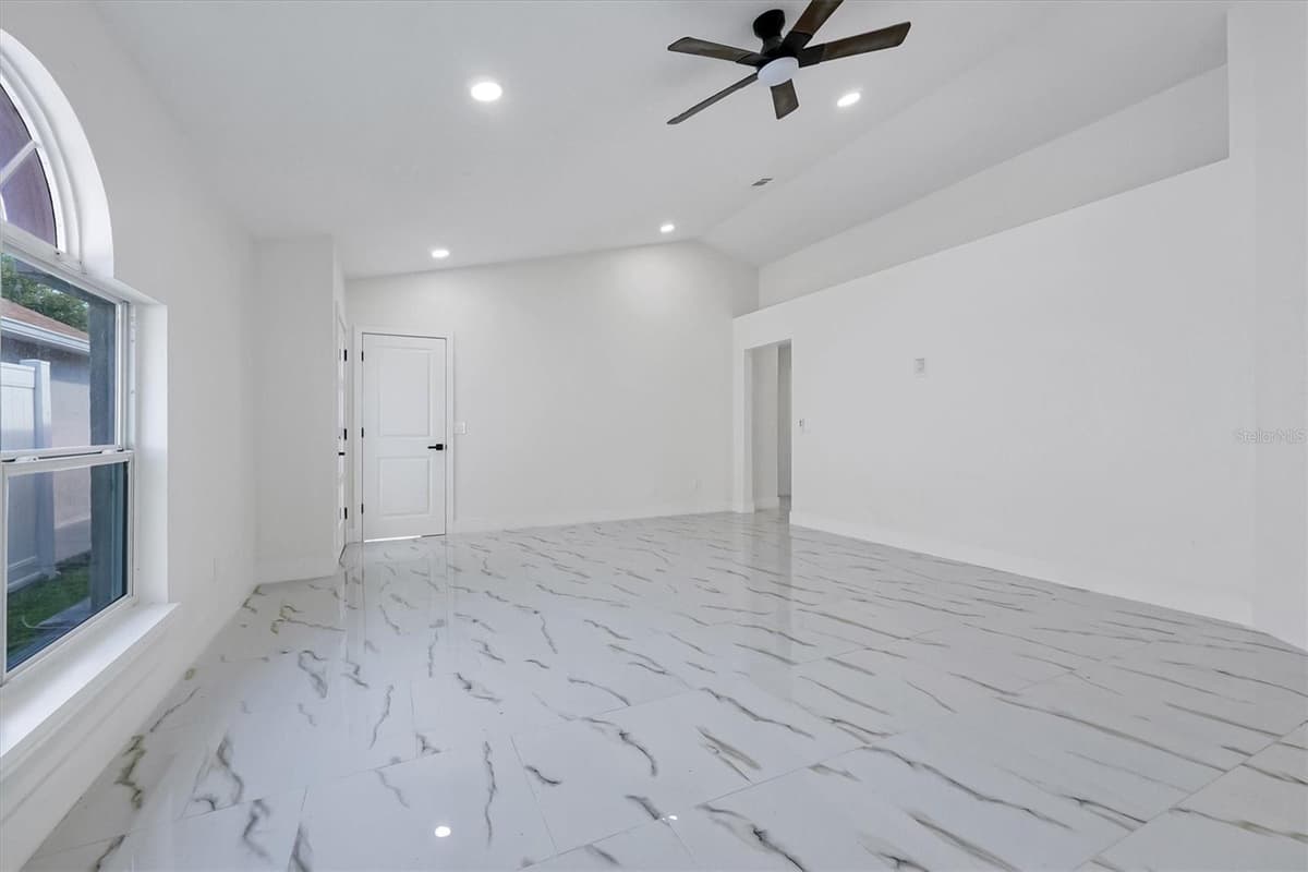 2455 PARSONS POND CIRCLE — photo 6 of 37