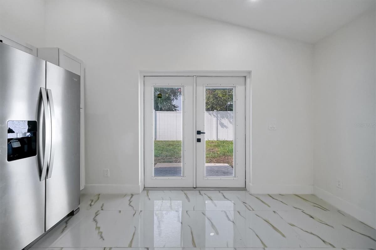 2455 PARSONS POND CIRCLE — photo 12 of 37