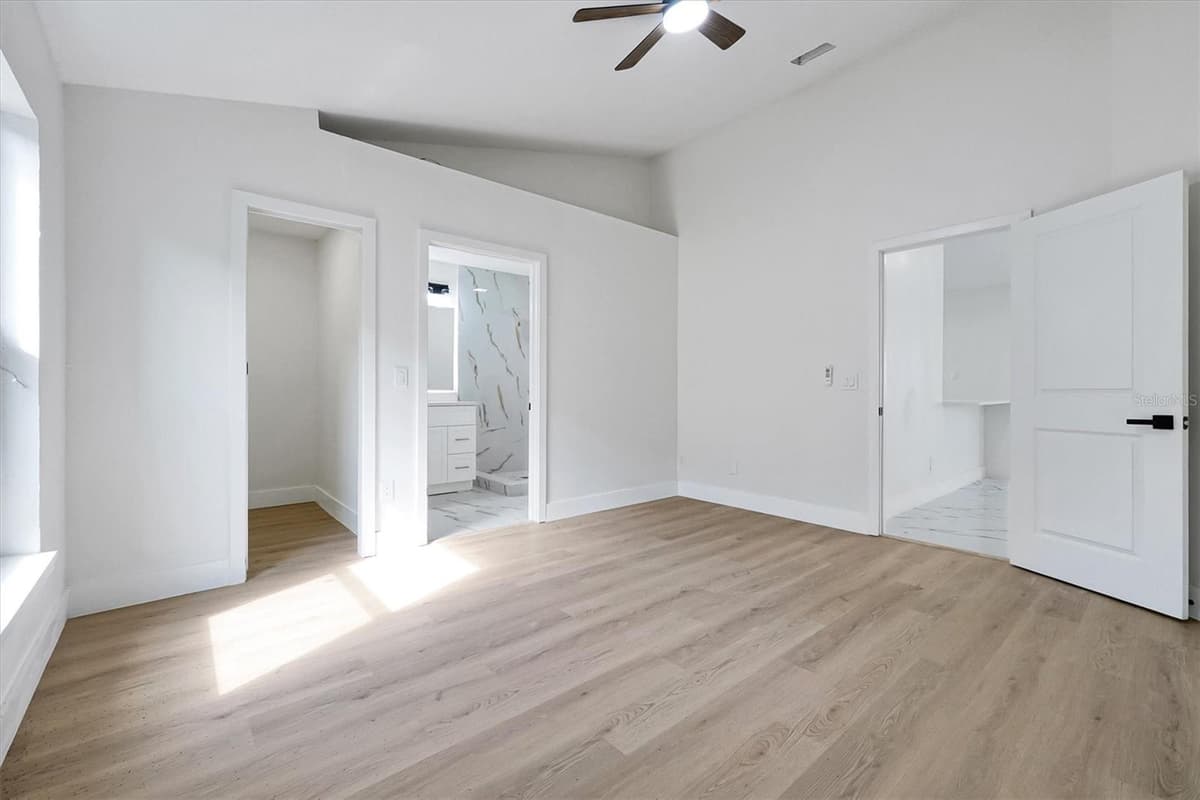 2455 PARSONS POND CIRCLE — photo 15 of 37