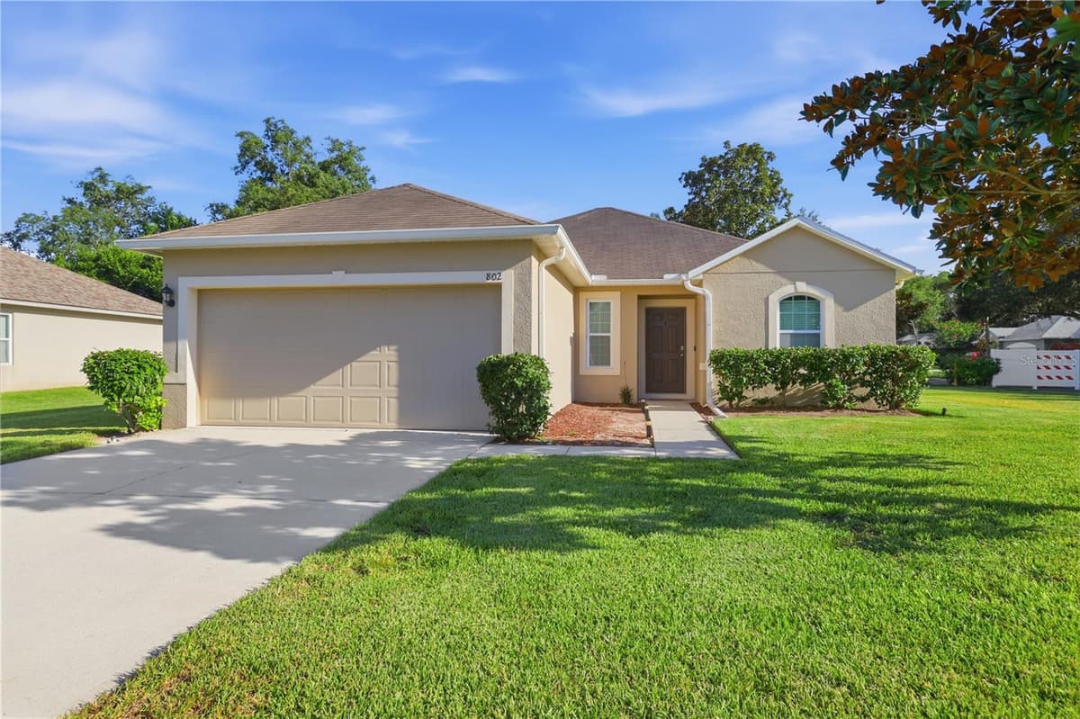 802 GRAND PARK COURT — photo 1 of 30