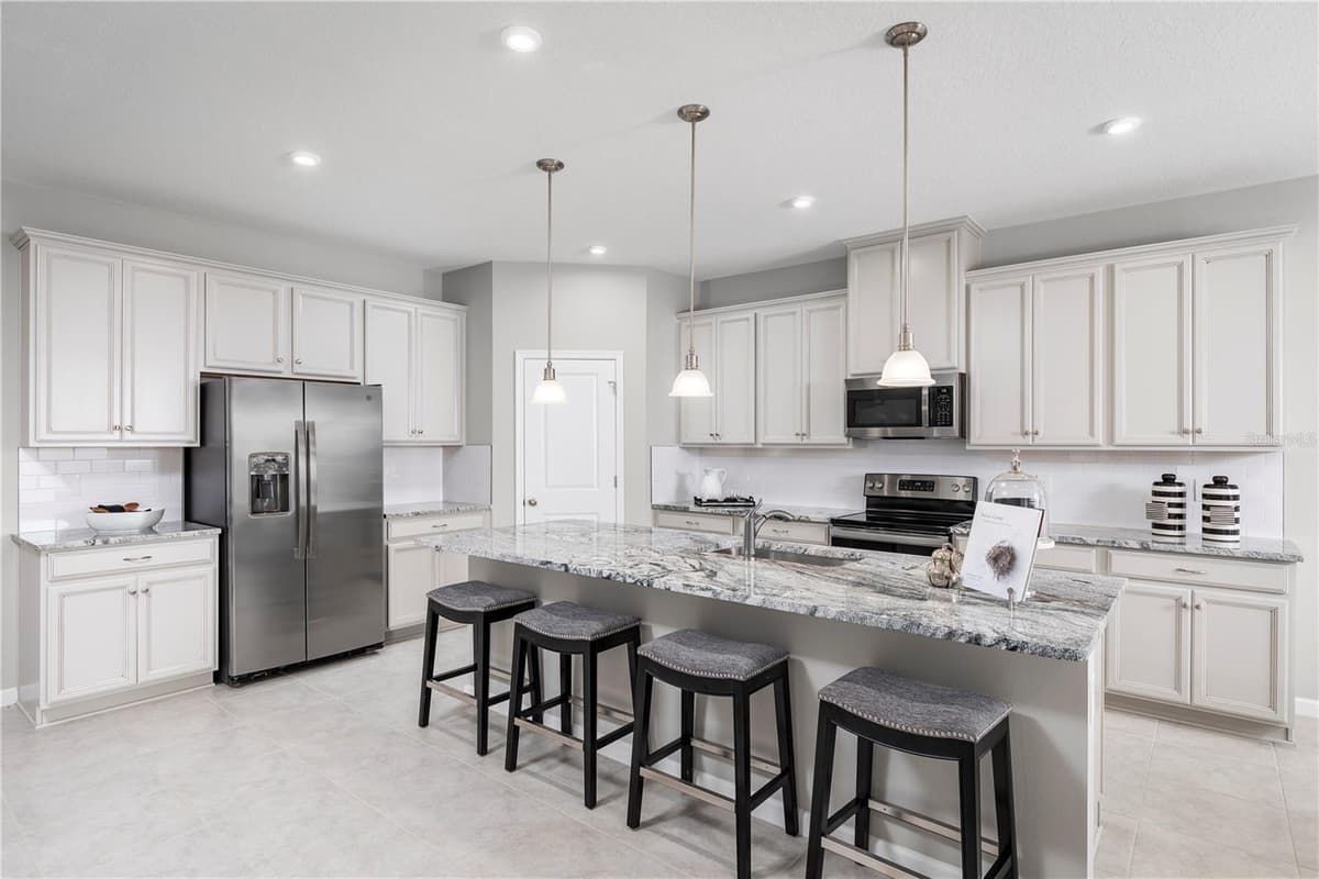 9816 PINE MILL COURT — photo 5 of 20