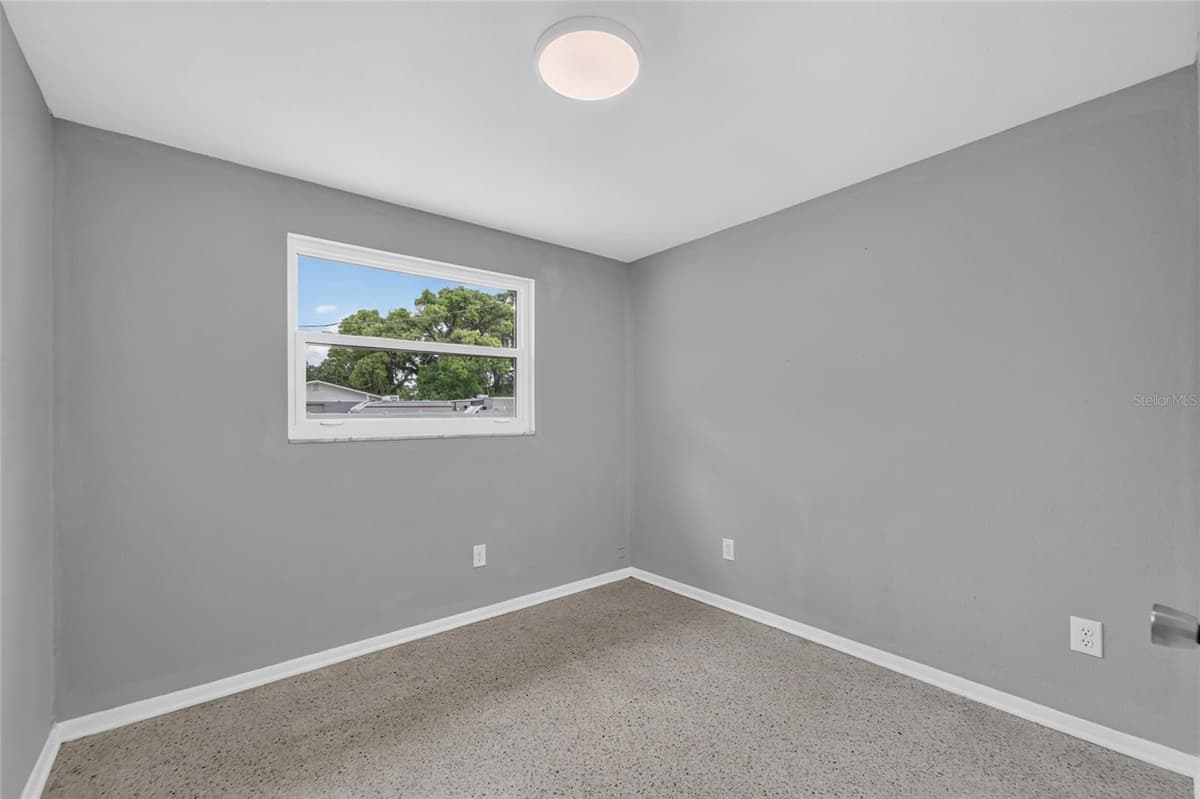 506 SHAMROCK ROAD — photo 21 of 51