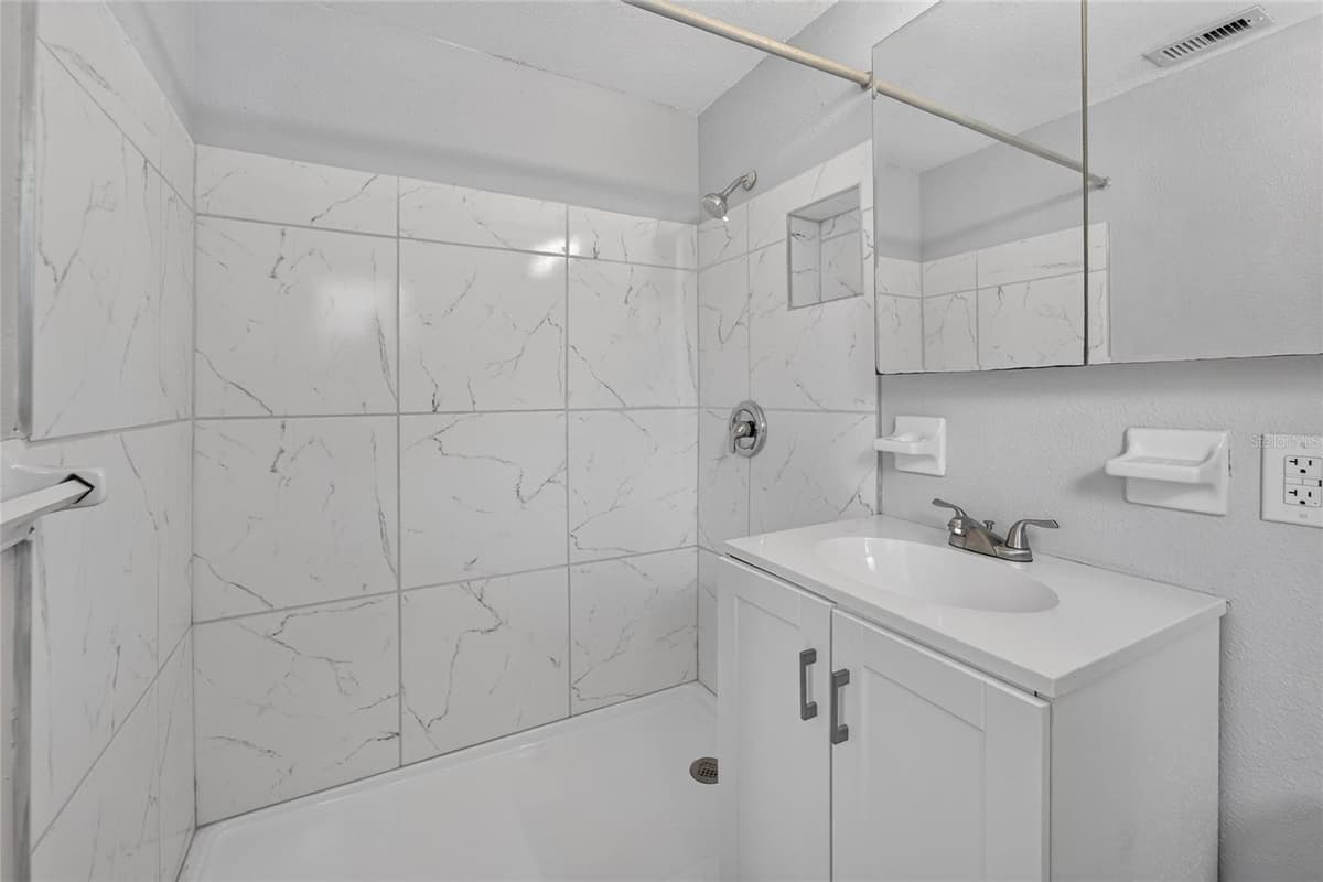 506 SHAMROCK ROAD — photo 32 of 51