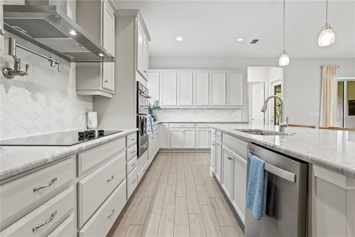940 TALON PLACE — photo 8 of 29