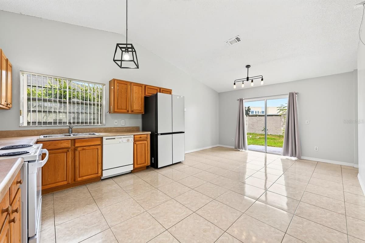 2790 MUSCATELLO STREET — photo 11 of 34
