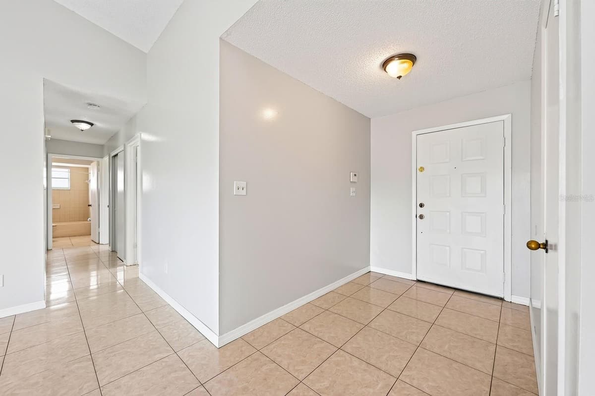 2790 MUSCATELLO STREET — photo 7 of 34