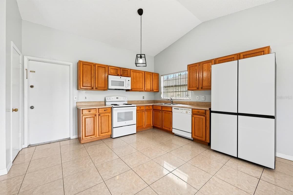 2790 MUSCATELLO STREET — photo 10 of 34