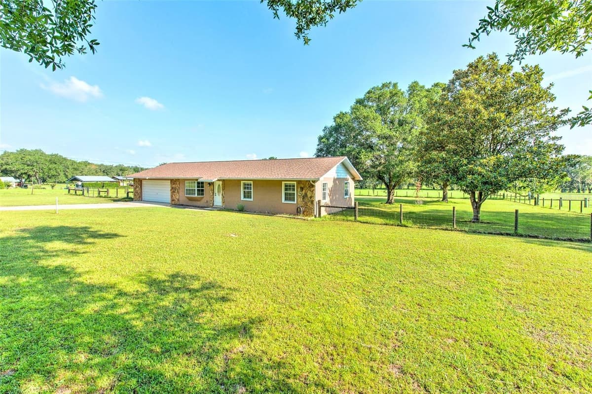 16520 SPRING VALLEY ROAD — photo 4 of 38