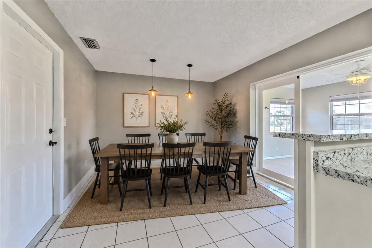 16520 SPRING VALLEY ROAD — photo 17 of 38
