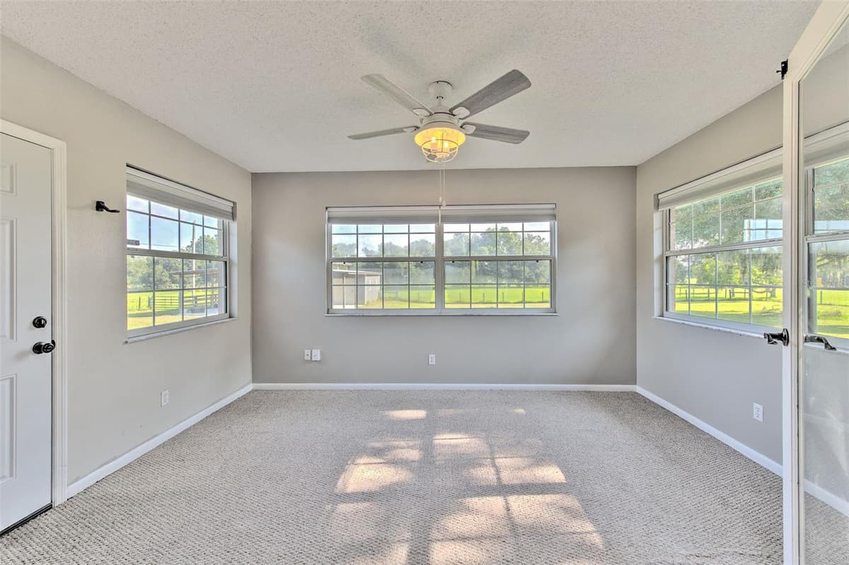 16520 SPRING VALLEY ROAD — photo 20 of 38